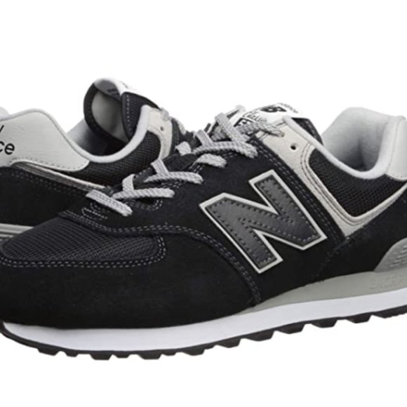 Men\'s sports shoes black